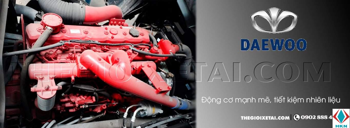 dong-co-xe-tai-deawoo-1 Xe Tải Daewoo 4 Chân 11T5 Gắn Cẩu Soosan 10 Tấn 5 Khúc SCS1015LS