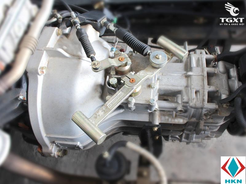 Xe Cẩu Veam VT650 5 Tấn Gắn Cẩu Unic URV344