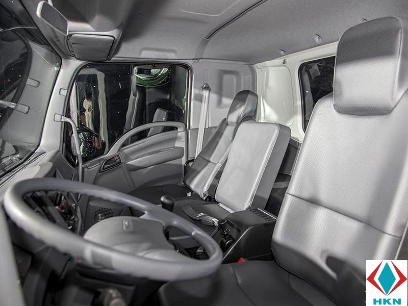 Xe Tải Isuzu 15 Tấn FVM Gắn Cẩu Unic 8 Tấn 5 Khúc URV805