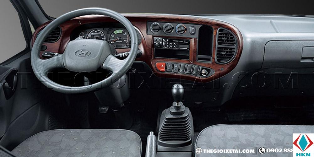 Xe Tải Hyundai HD72 2T5 Gắn Cẩu Tadano TM-ZE303MH 3 Tấn 3 Khúc