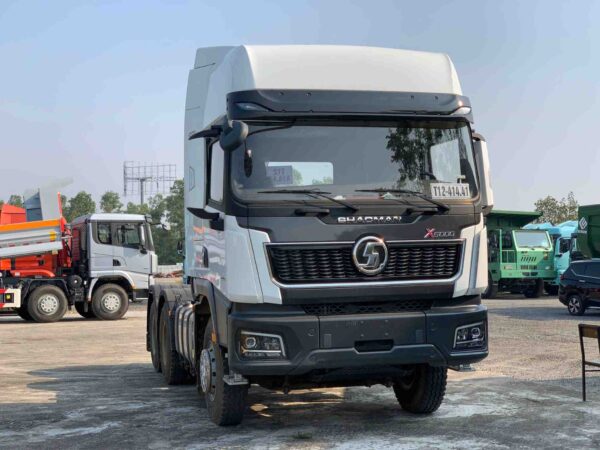 Đầu Kéo Shacman X5000 440 HP Cầu Dầu