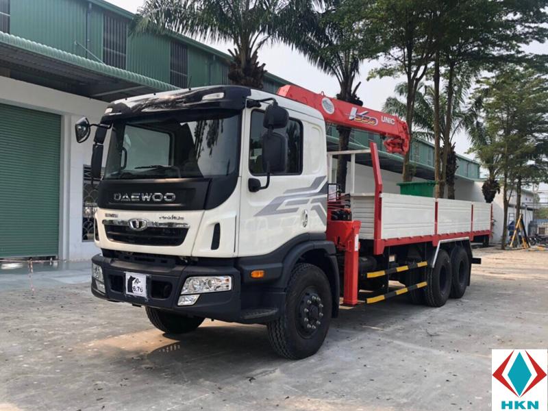 Xe Tải Daewoo HU6AA Gắn Cẩu Unic URV550 13T8