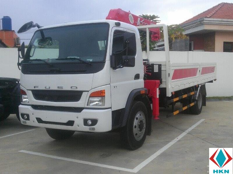 Xe Tải Fuso 5T5 Gắn Cẩu Unic 3 Tấn 4 Khúc