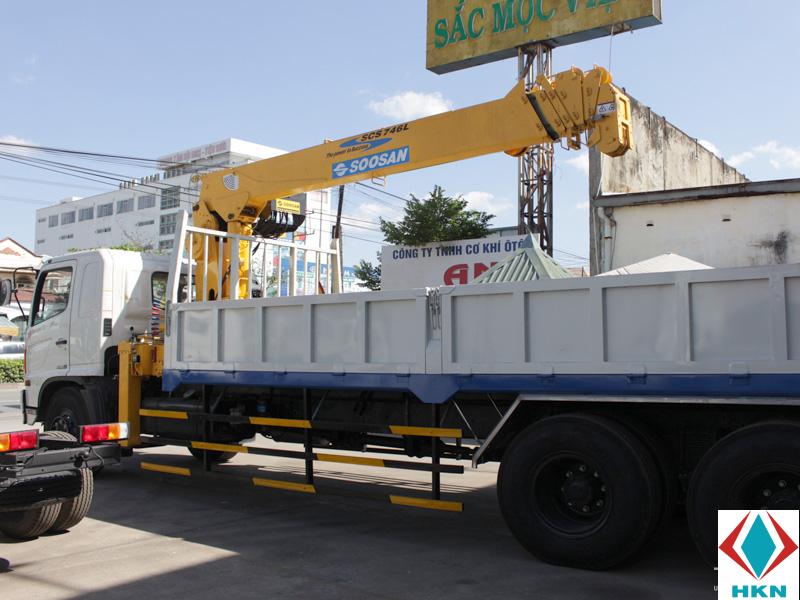 Xe Cẩu Hino FL8JW7A 12 Tấn Gắn Cẩu Soosan 7 Tấn 6 Khúc