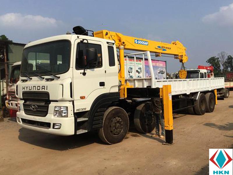 Xe Tải Hyundai HD320 4 Chân 11 Tấn Gắn Cẩu Soosan SCS1015LS