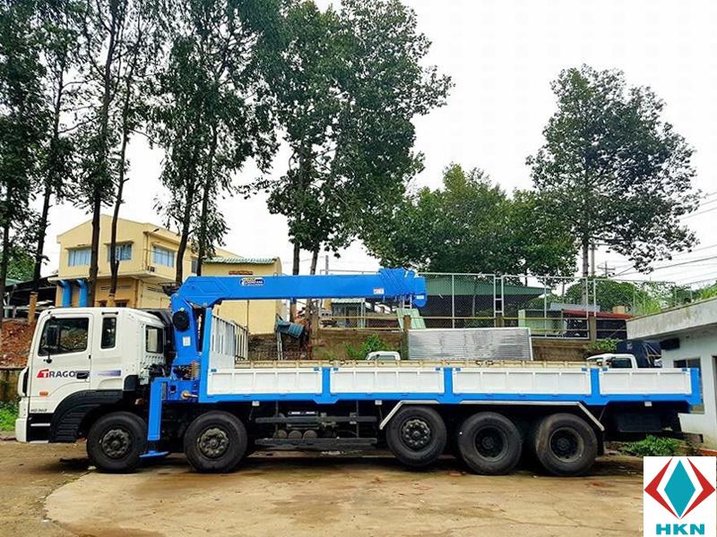 Xe Cẩu Hyundai 14 Tấn 5 Chân Gắn Cẩu Dongyang 10 Tấn 5 Khúc